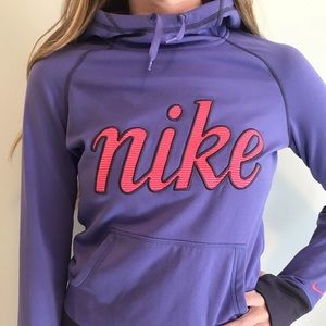Nike therma-fit hooded sweatshirt.